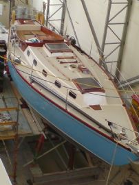 Carte Blanche hull nearing completion.